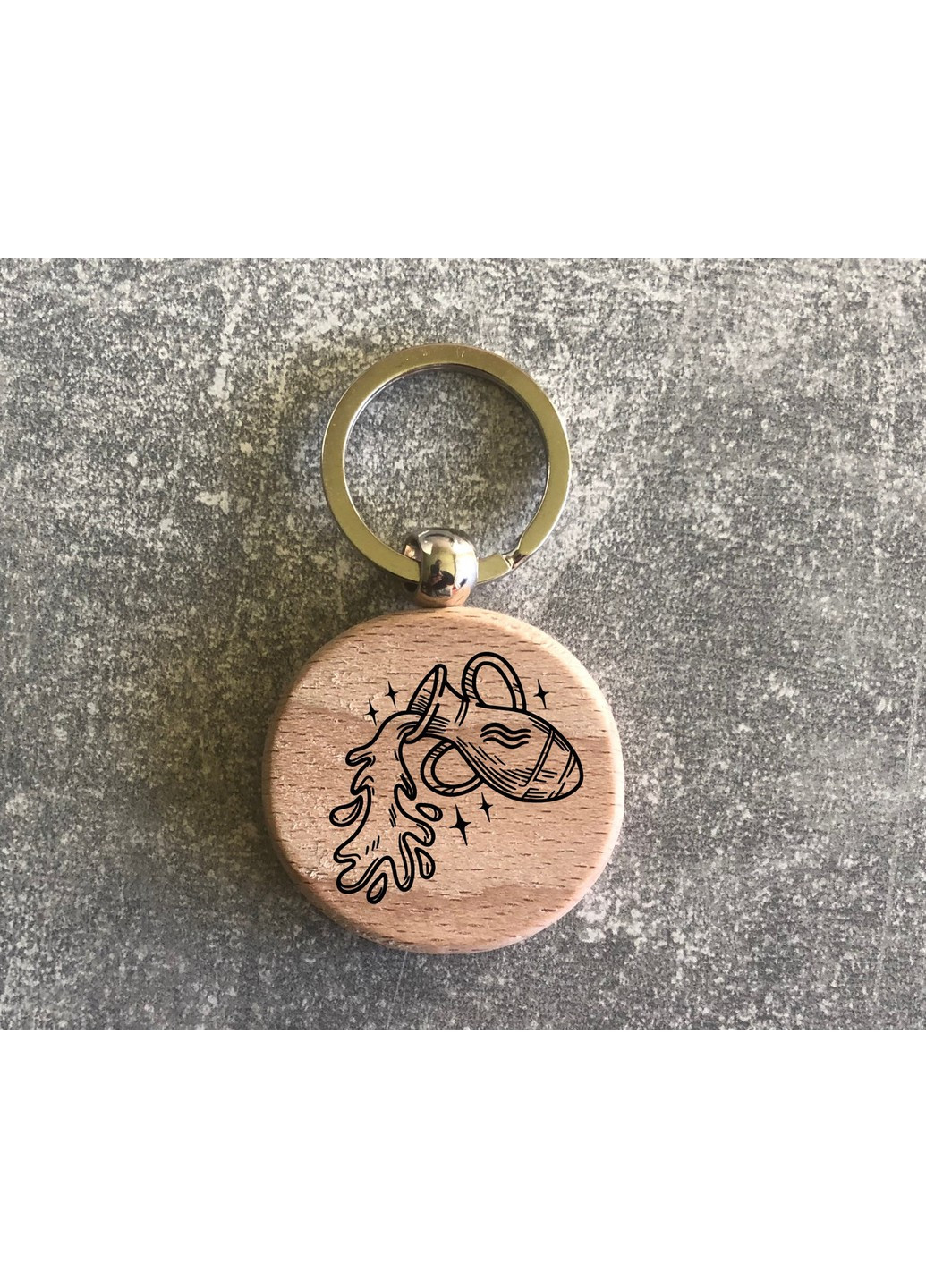 Круглий дерев’яний брелок з зображенням зодіака «Водолій» ЗаСвіт (261255831)