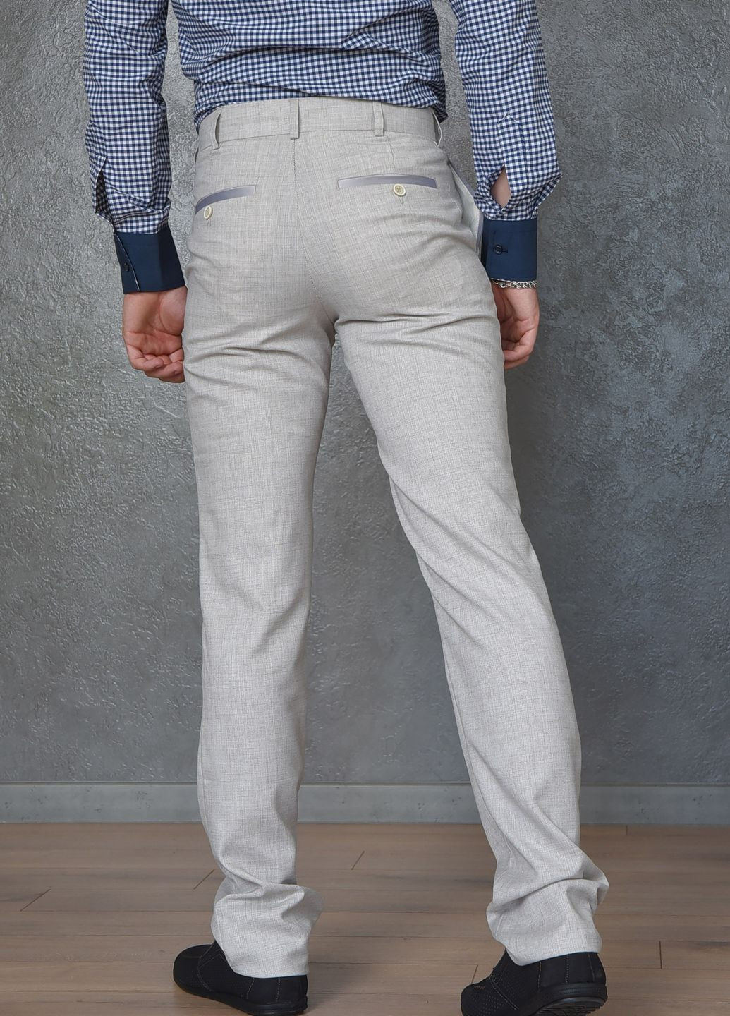 Серые классические демисезонные прямые брюки Let's Shop