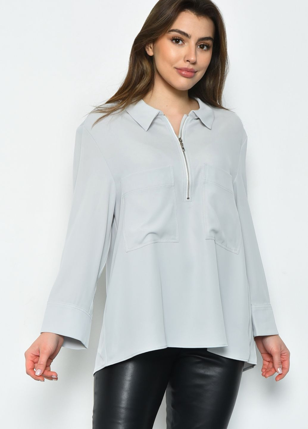 Сіра демісезонна блуза жіноча однотонна сірого кольору з баскою Let's Shop