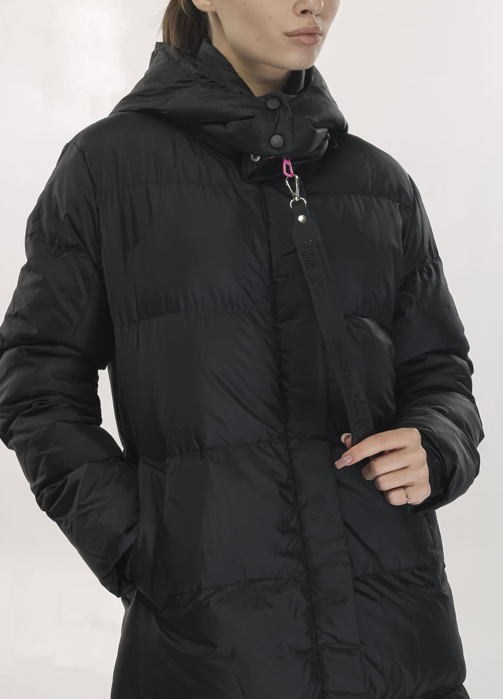 Чорне Зимове пальто з капюшоном чорне White