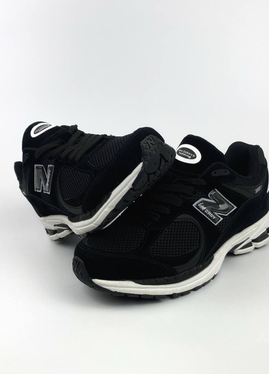 Черные демисезонные кроссовки с лого 2002r black&white Vakko
