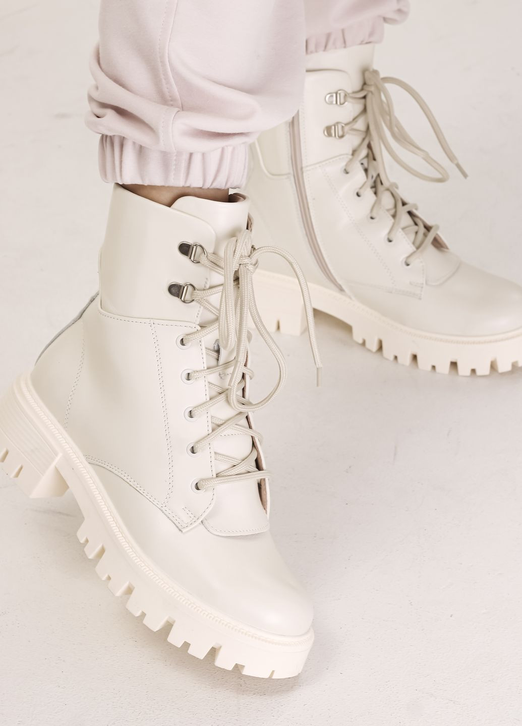 ботинки зимние молочные кожаные Kento