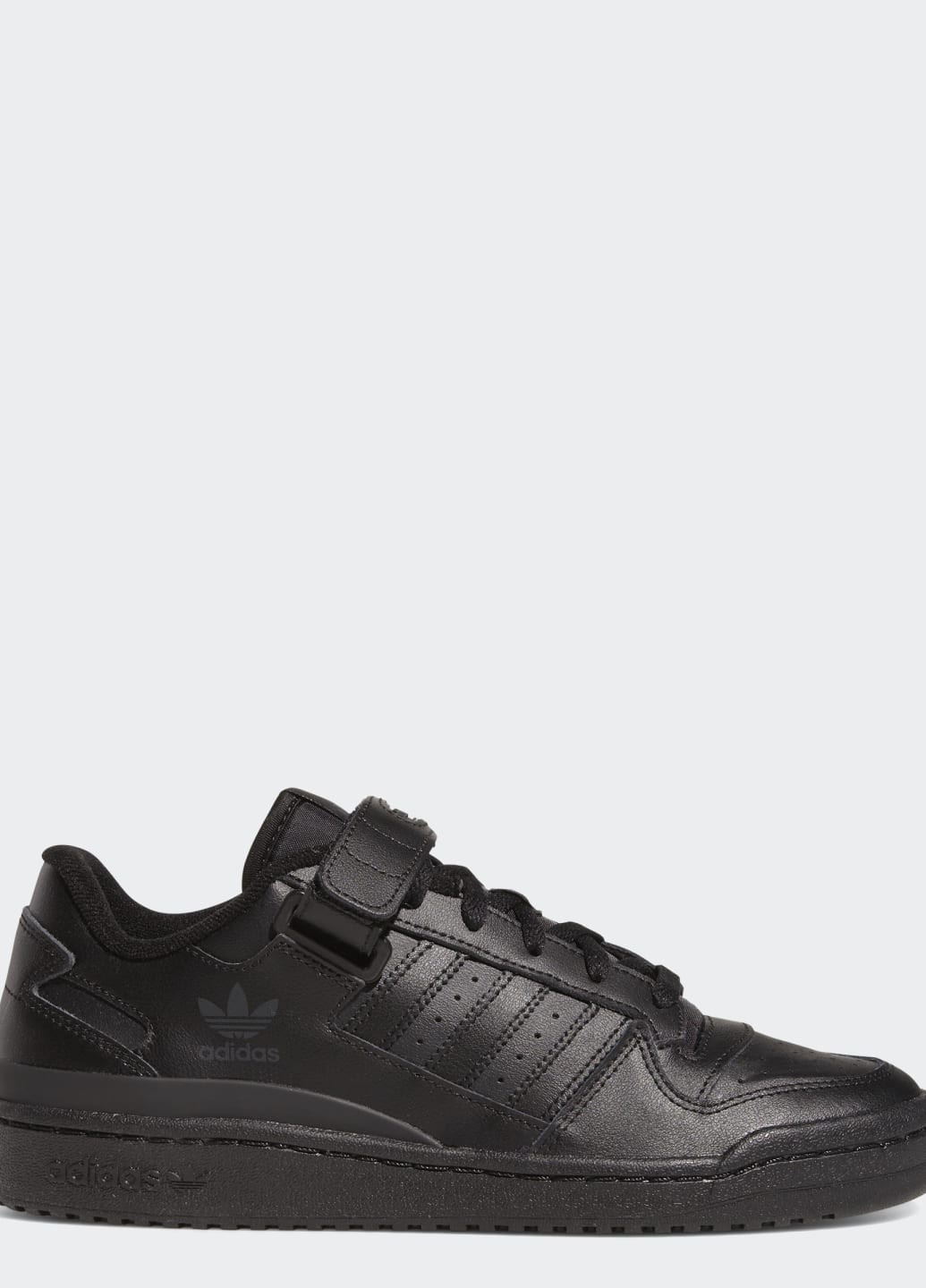 Черные всесезонные кроссовки forum low adidas