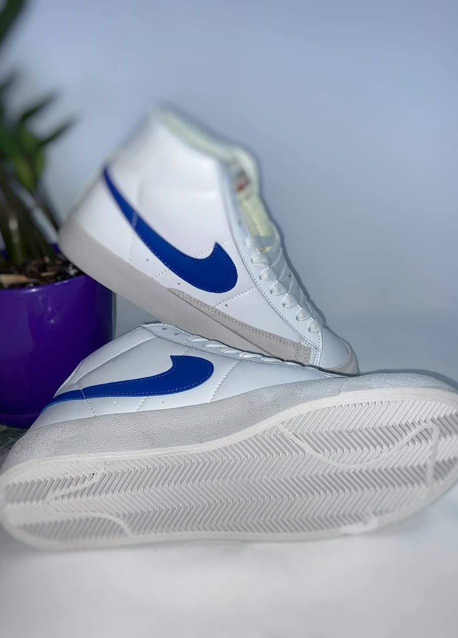 Белые демисезонные кросовки реплика blazer mid 77 white and blue Vakko