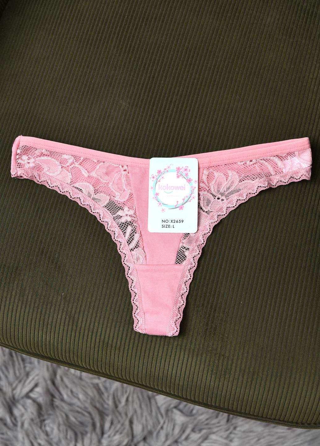 Стрінги жіночі з гіпюровими вставками пудрового кольору Let's Shop (276705991)