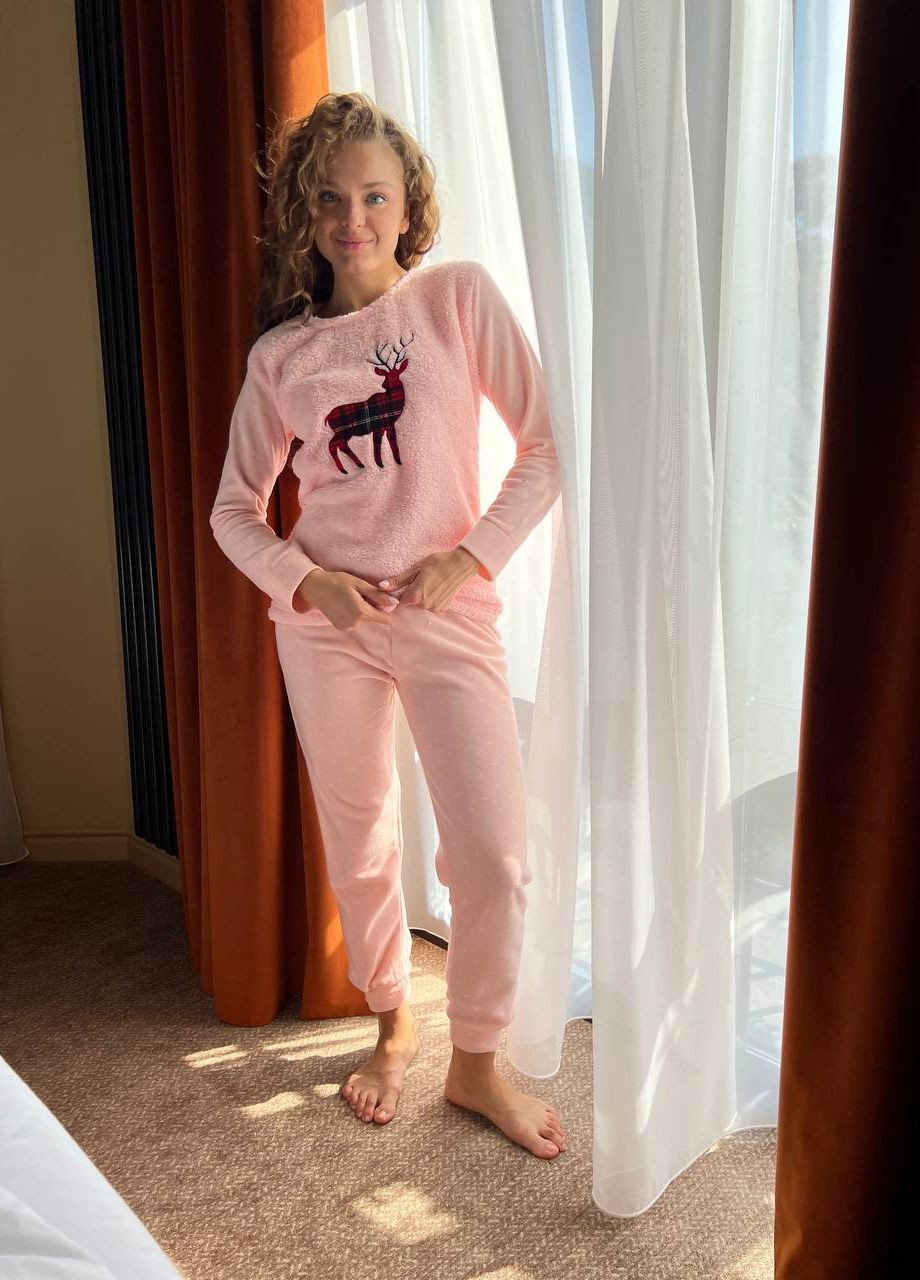 Светло-розовая зимняя нежная теплая пижама с оленем кофта + брюки Vakko