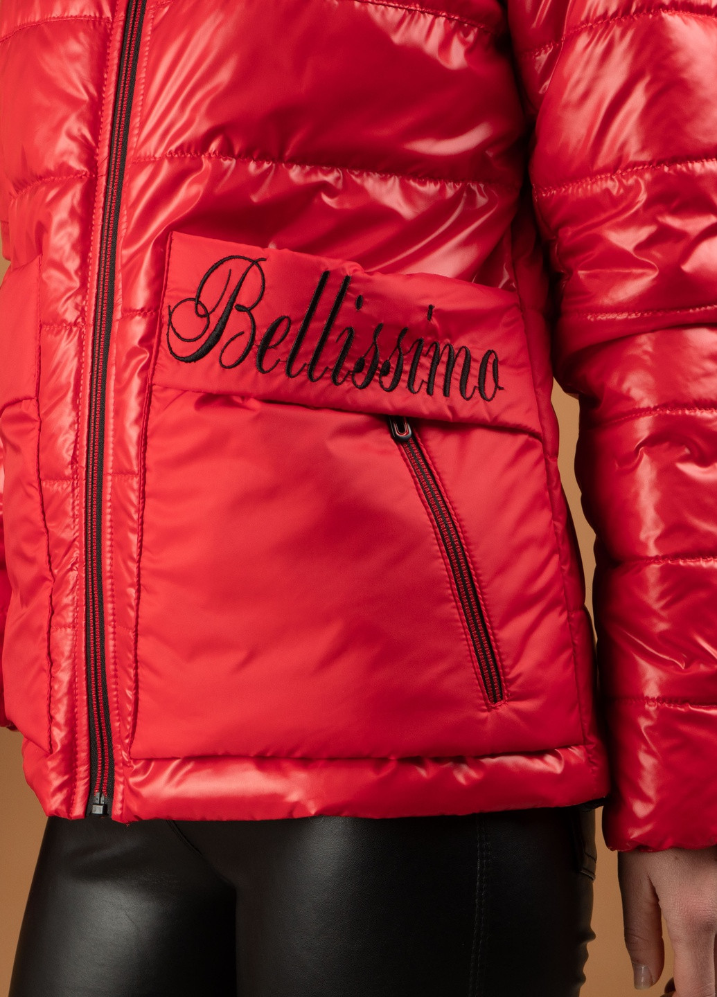 Красная демисезонная осенние женские куртки от производителя SK