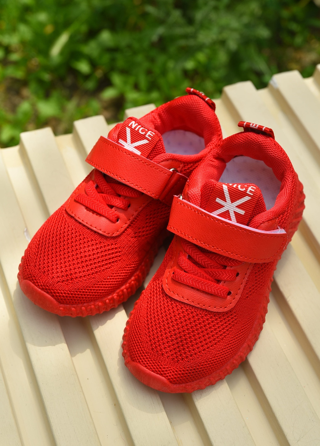 Красные демисезонные кроссовки детские для девочки красного цвета Let's Shop