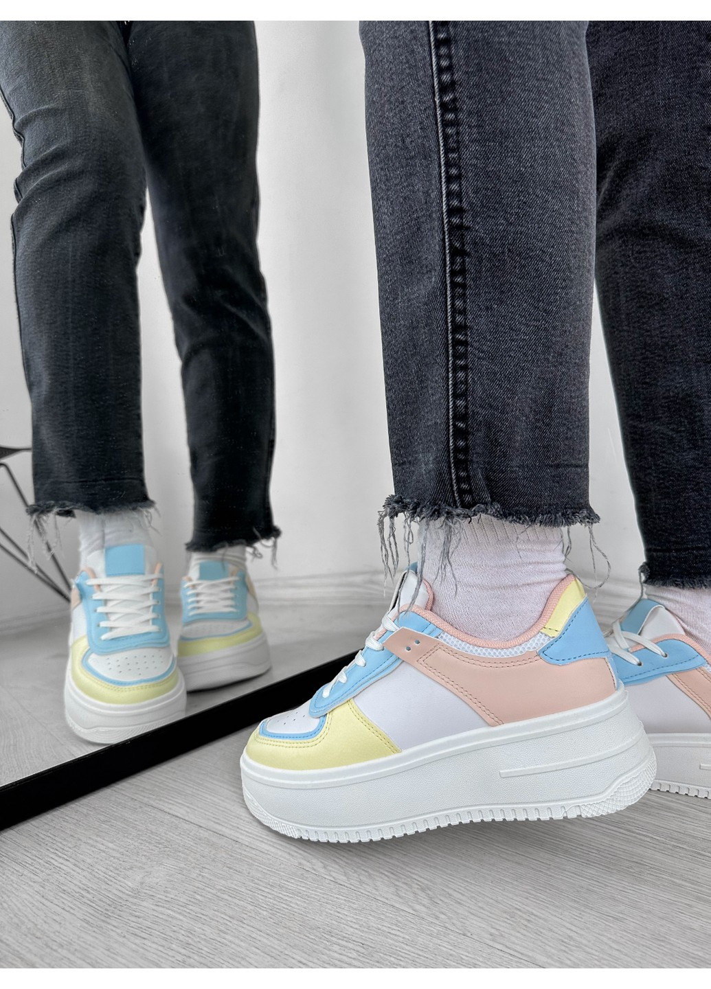 Разноцветные кроссовки Форс Stilli белые демисезоны (258994806)