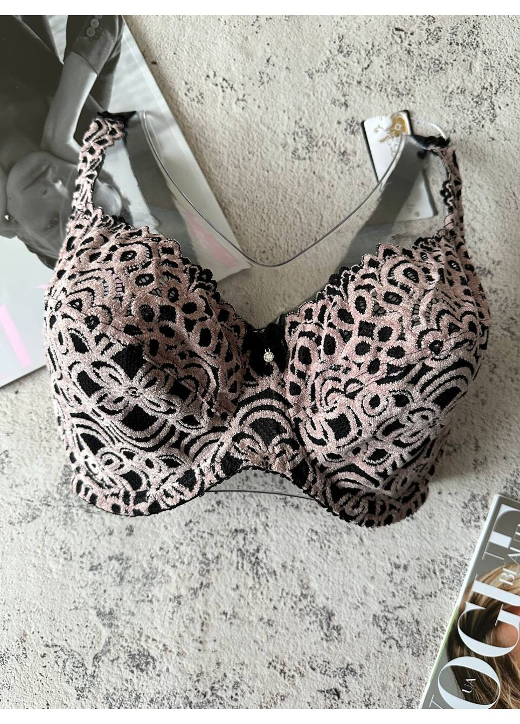 Чорний бюстгальтер без поролону, ліфчик великого розміру чорний з бежевим Lanny Mode