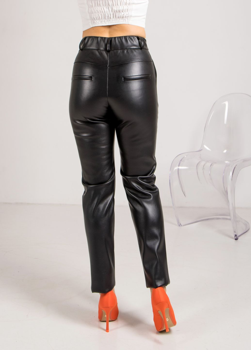 Женские брюки из экокожи на кашемире 695МЕ черные. No Brand (276907183)