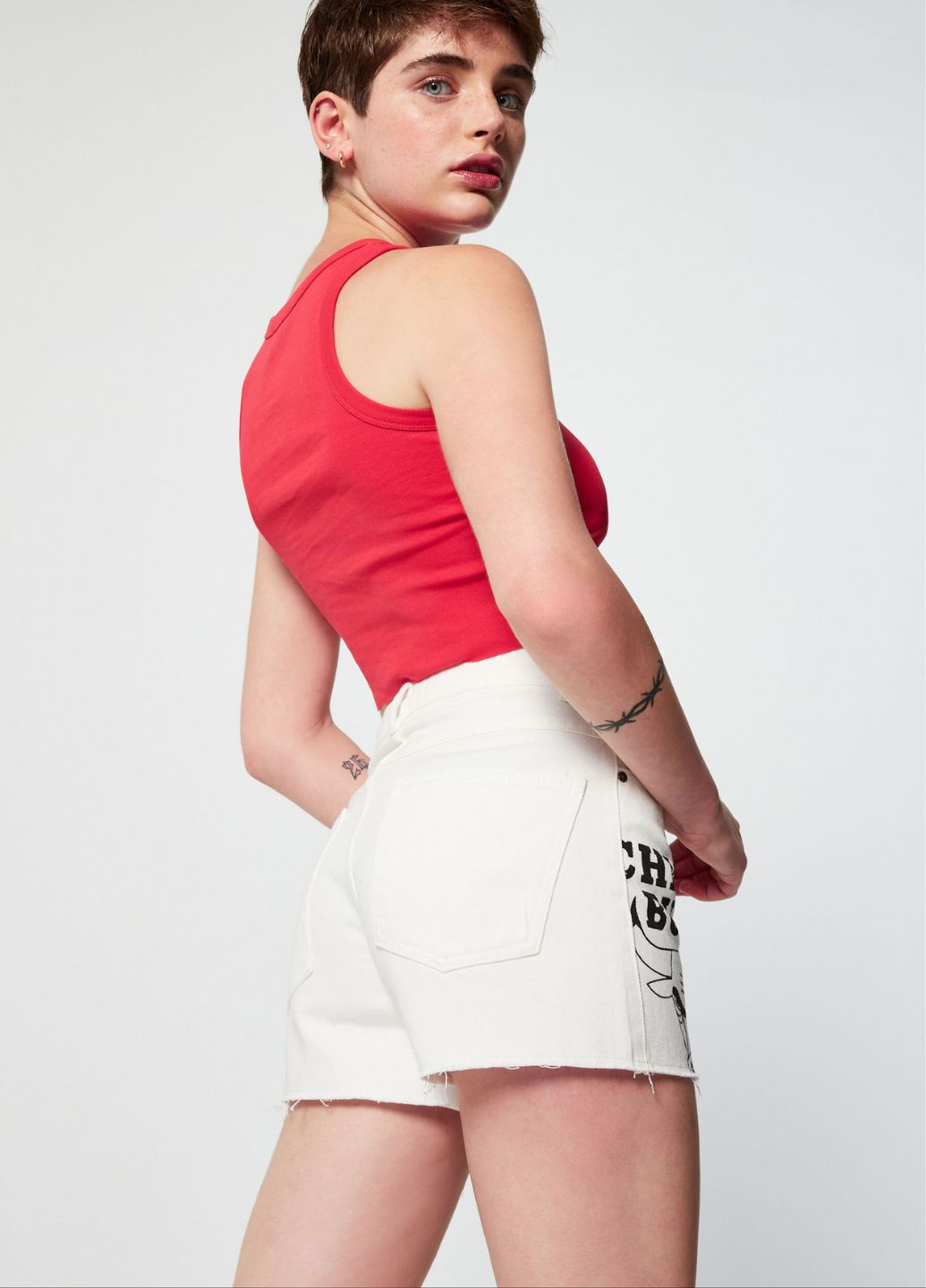 Шорты джинсовые классические Белые 10836 S (42) европ. 36 Jennyfer (258387631)