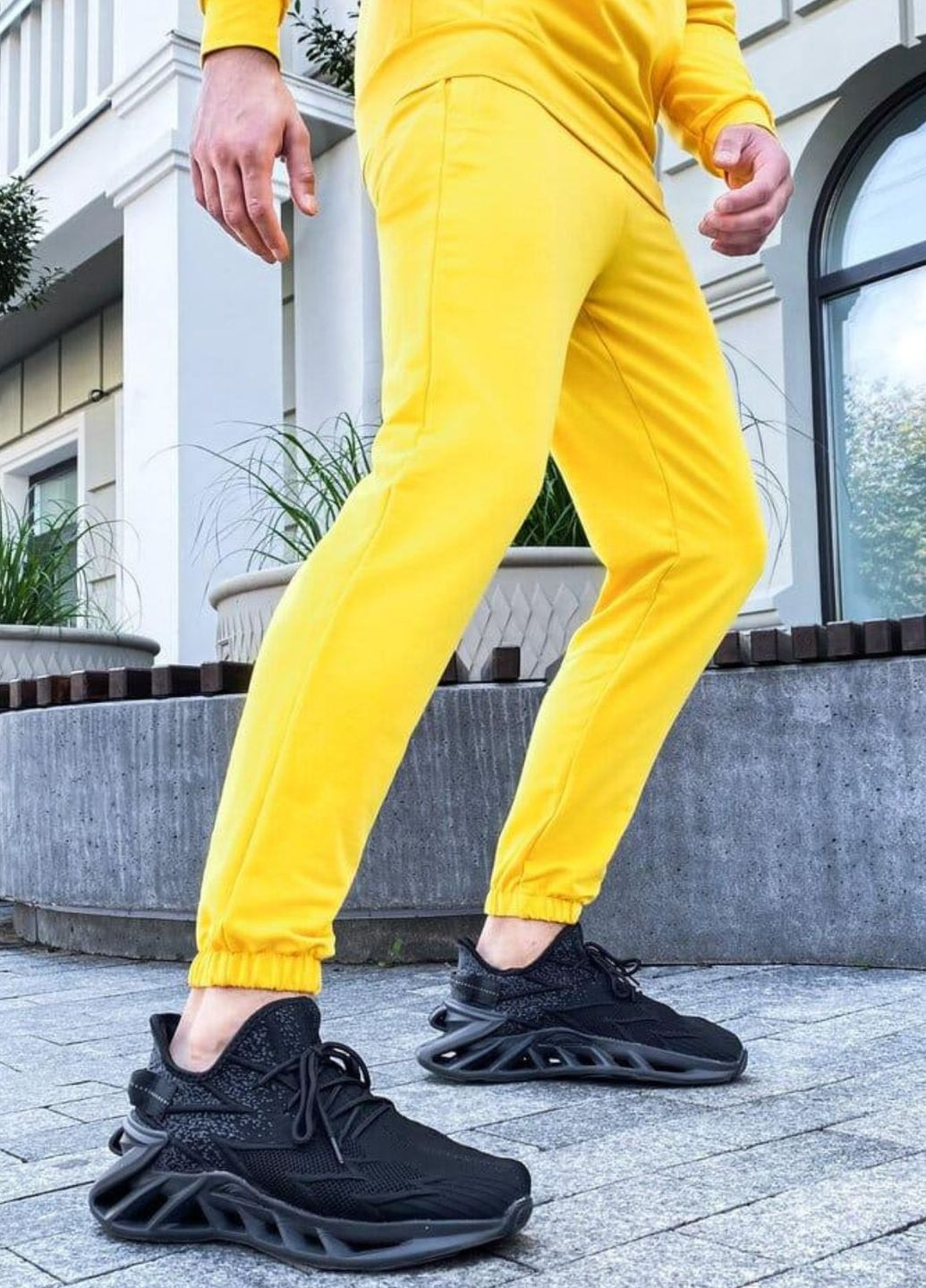 Желтые демисезонные брюки No Brand