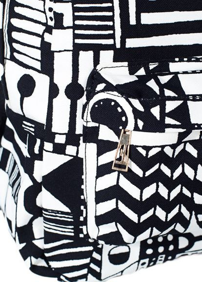 Молодежный женский рюкзак черно белый с абстрактным рисунком из джинсовой ткани среднего размера No Brand (260597014)