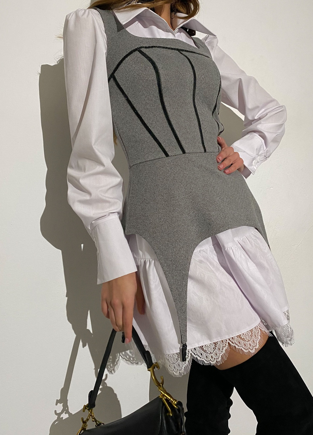 Стильний корсет сірого кольору із якісної вовни Jadone Fashion (257825536)