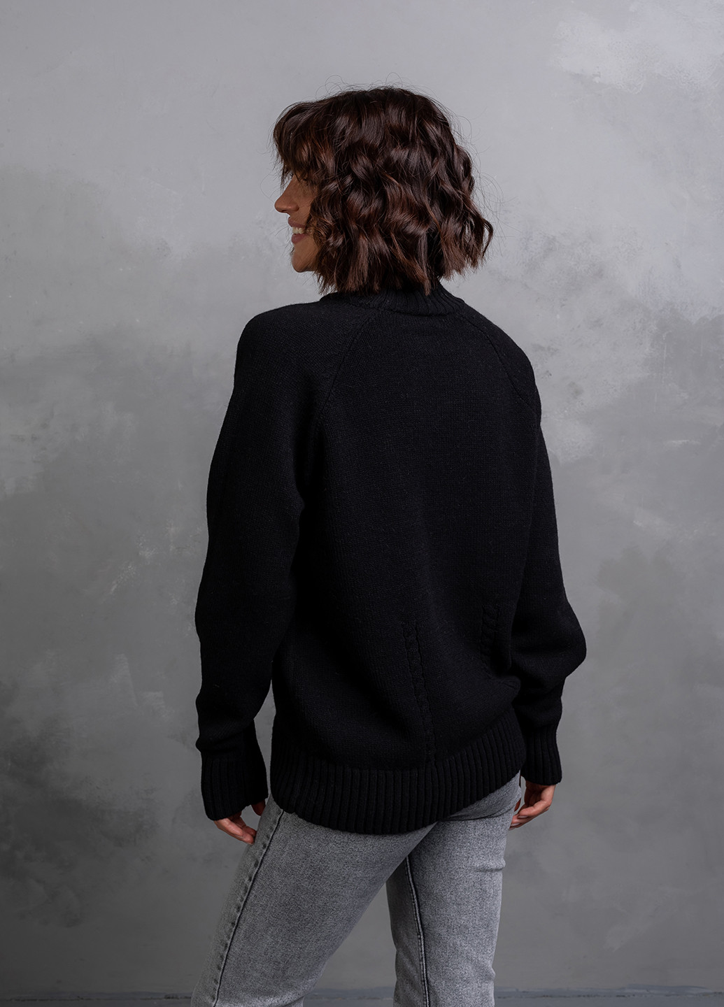 Черный свитер женский Viviami