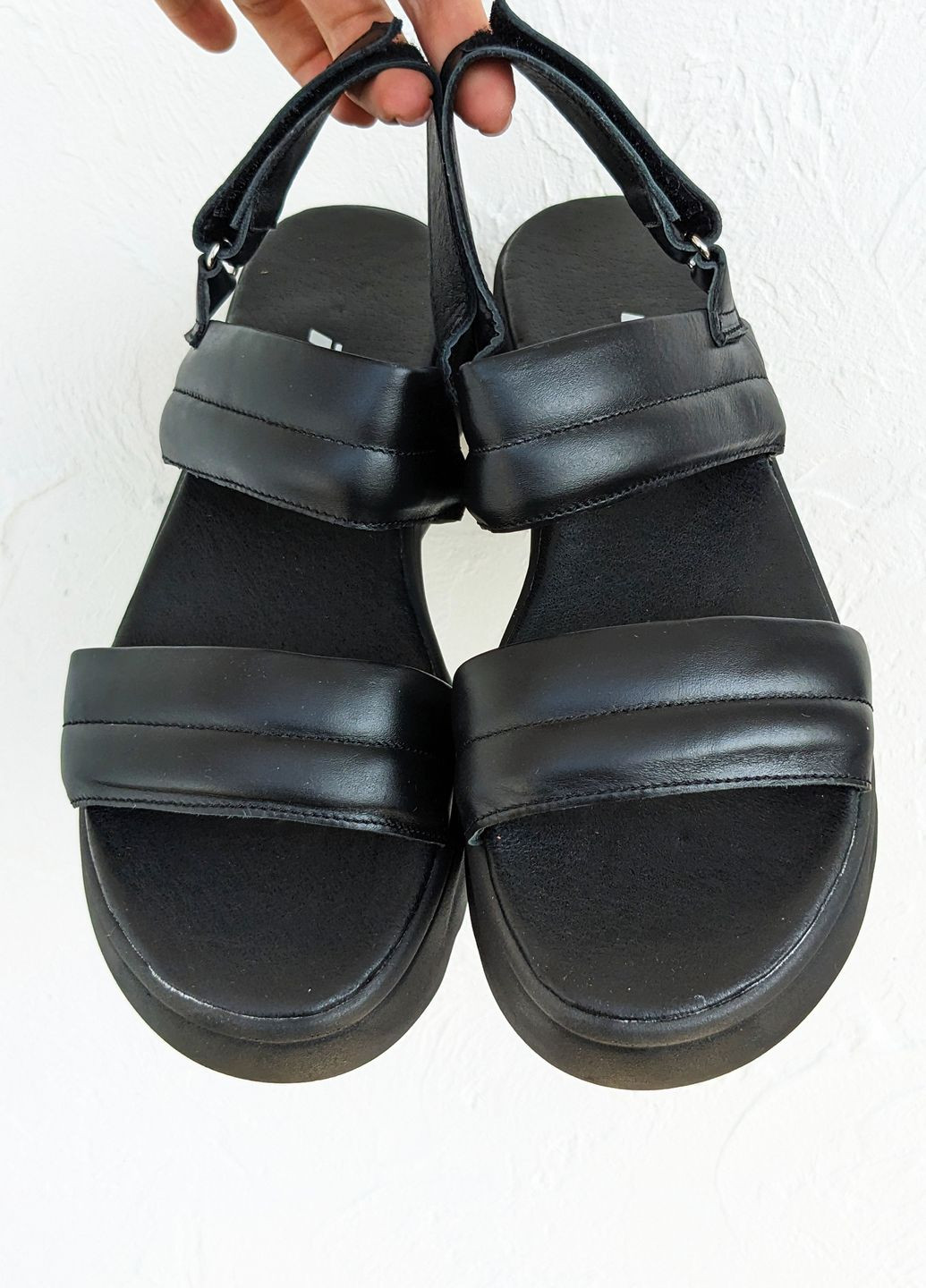 Стильні та комфортні шкіряні чорні босоніжки InFashion босоножки (261325918)