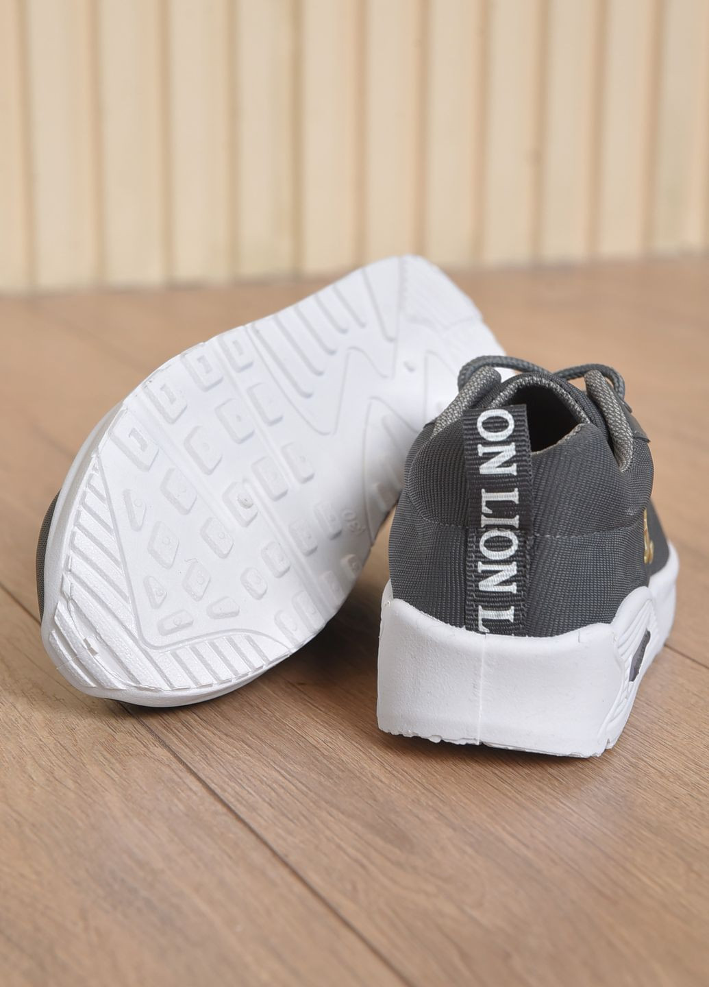 Темно-сірі осінні кросівки дитячі для хлопчика темно-сірого кольору Let's Shop