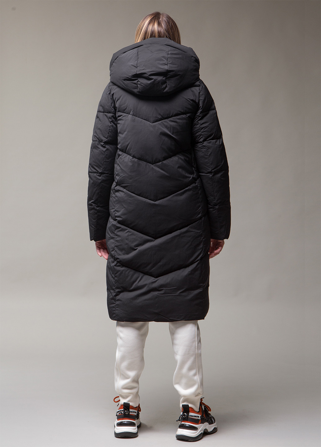 Чорний зимній Пуховик Towmy