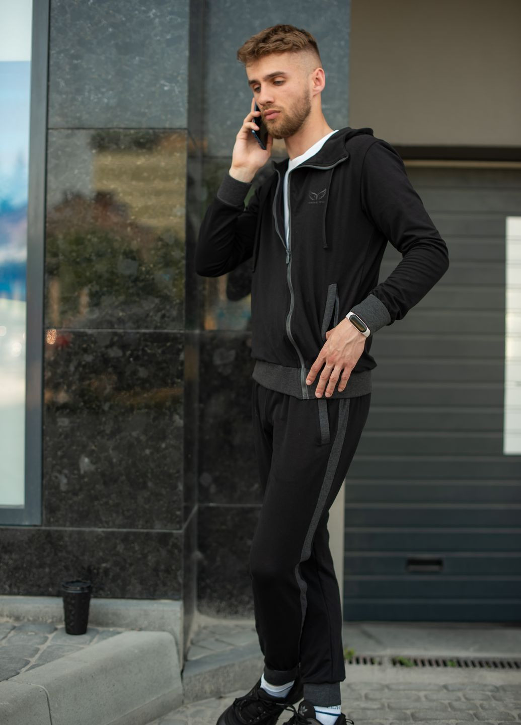 Чоловічий спортивний костюм з косим замком демісезонний чорний з сірими вставками Personal Style 2023 (260479108)