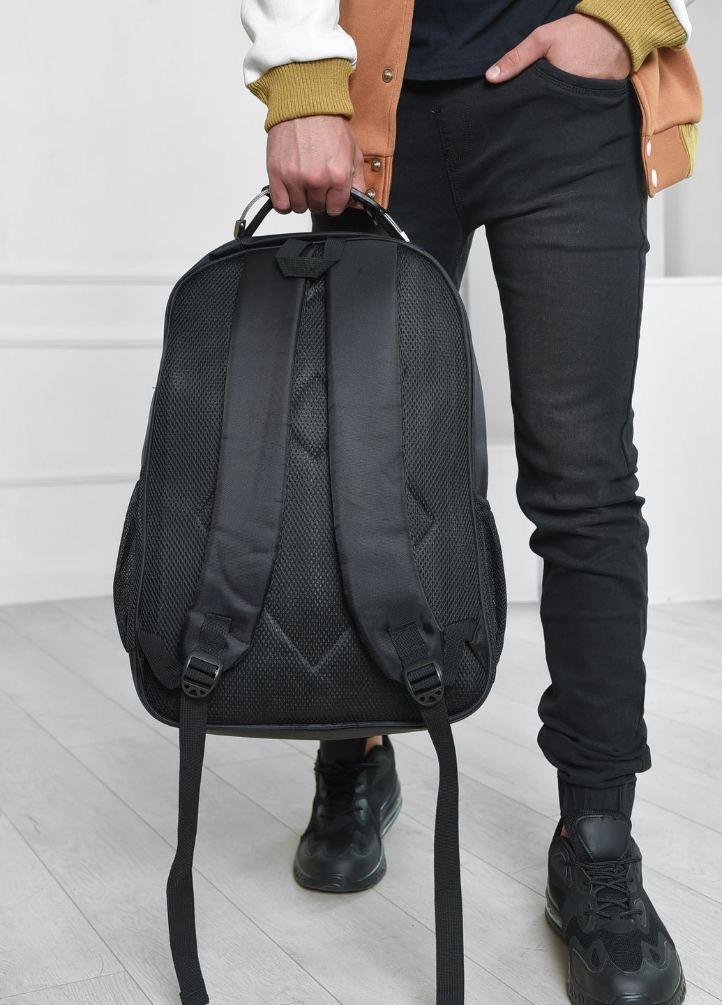 Рюкзак чоловічий однотонний чорного кольору Let's Shop (267735750)