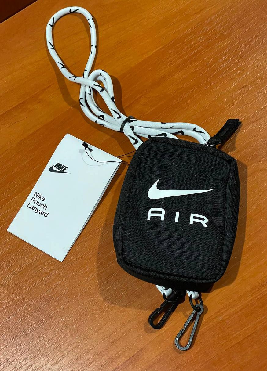 Маленькая сумка ключница Nike air lanyard small neck pouch black (270857174)