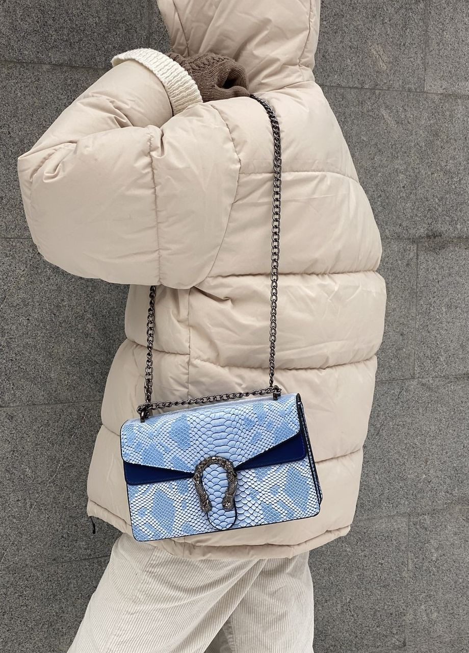 Жіноча класична сумка крос-боді рептилія з залізною підковою блакитна синя No Brand (276324209)