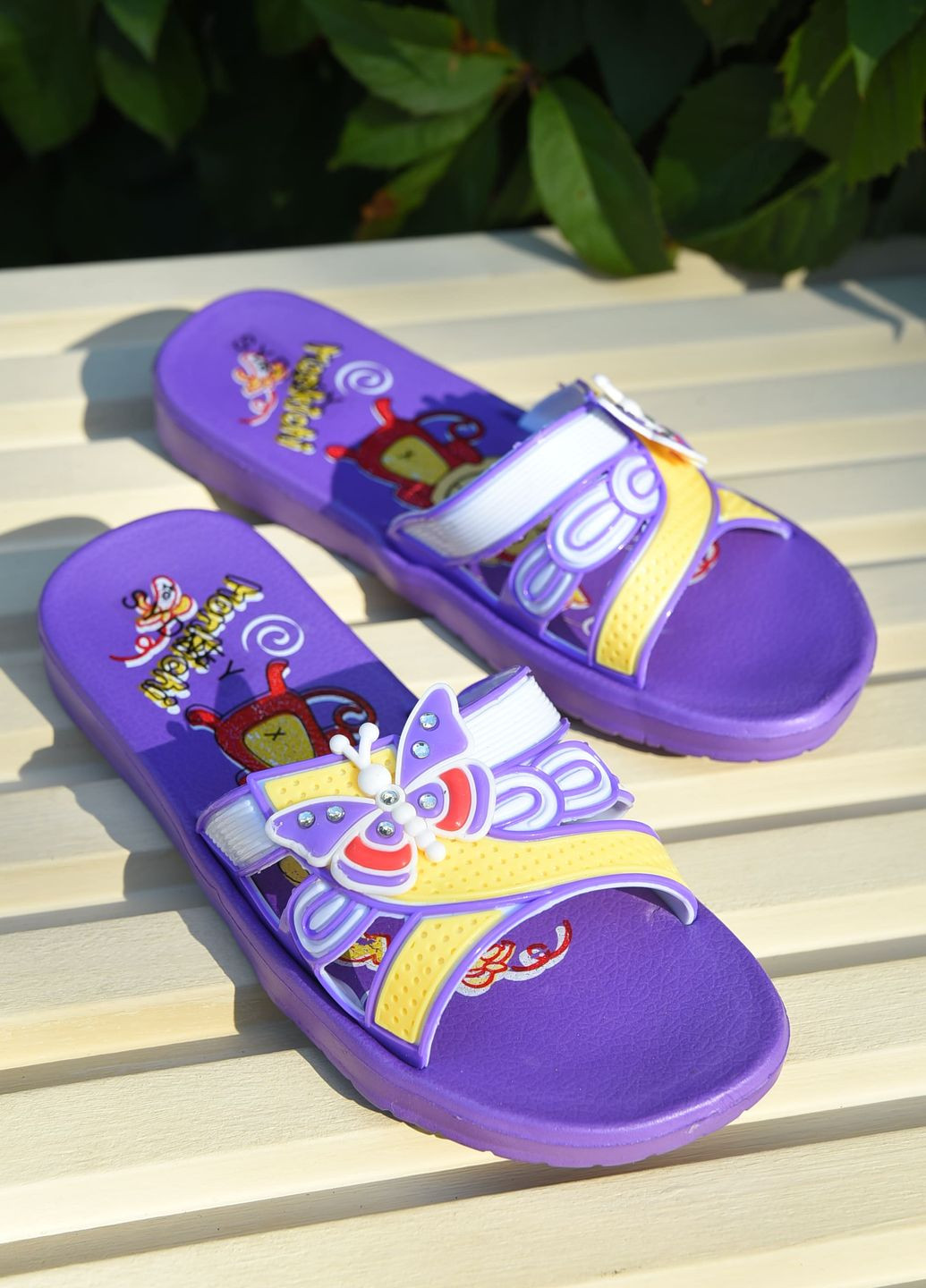 Шльопанці дитячі для дівчинки фіолетового кольору Let's Shop (263591204)