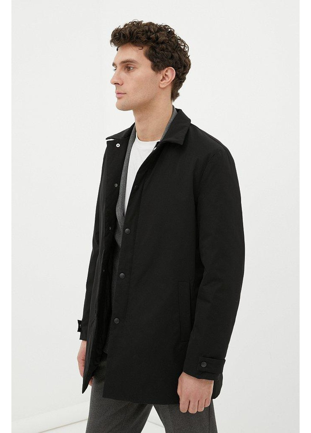 Чорна демісезонна куртка-сорочка fab21007-200 Finn Flare