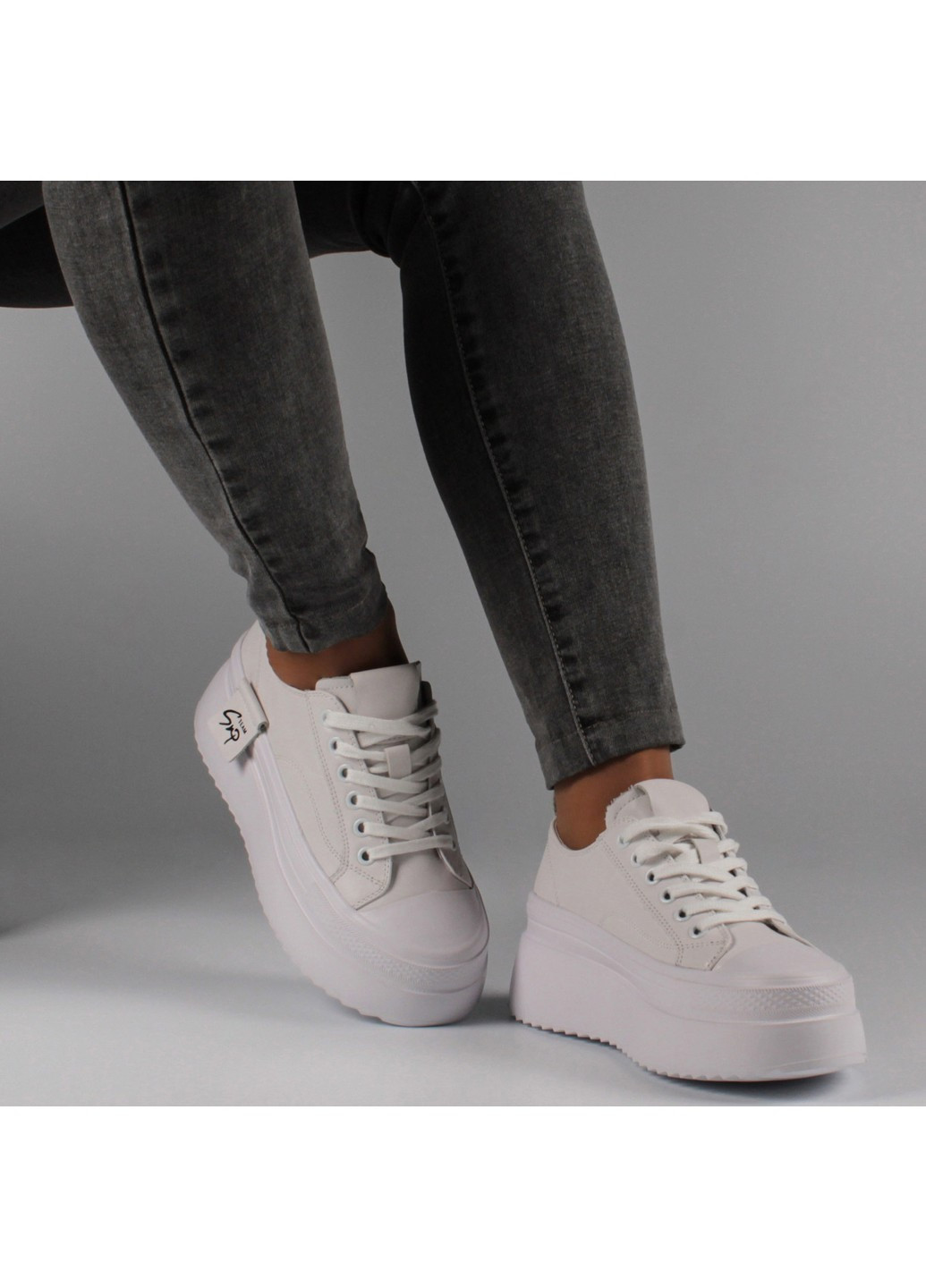 Білі осінні жіночі кросівки 198926 Buts
