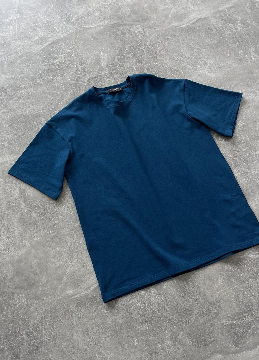 Синяя футболка ms basic оверсайз (синий) с длинным рукавом Vakko