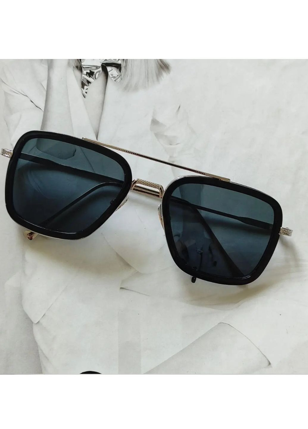 Солнцезащитные очки Тони Старка Черный в серебре No Brand (258555427)
