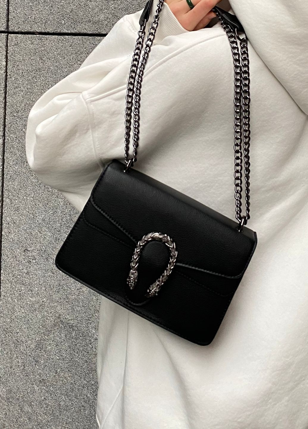 Женская сумка кросс-боди с подковой черная No Brand (271828164)