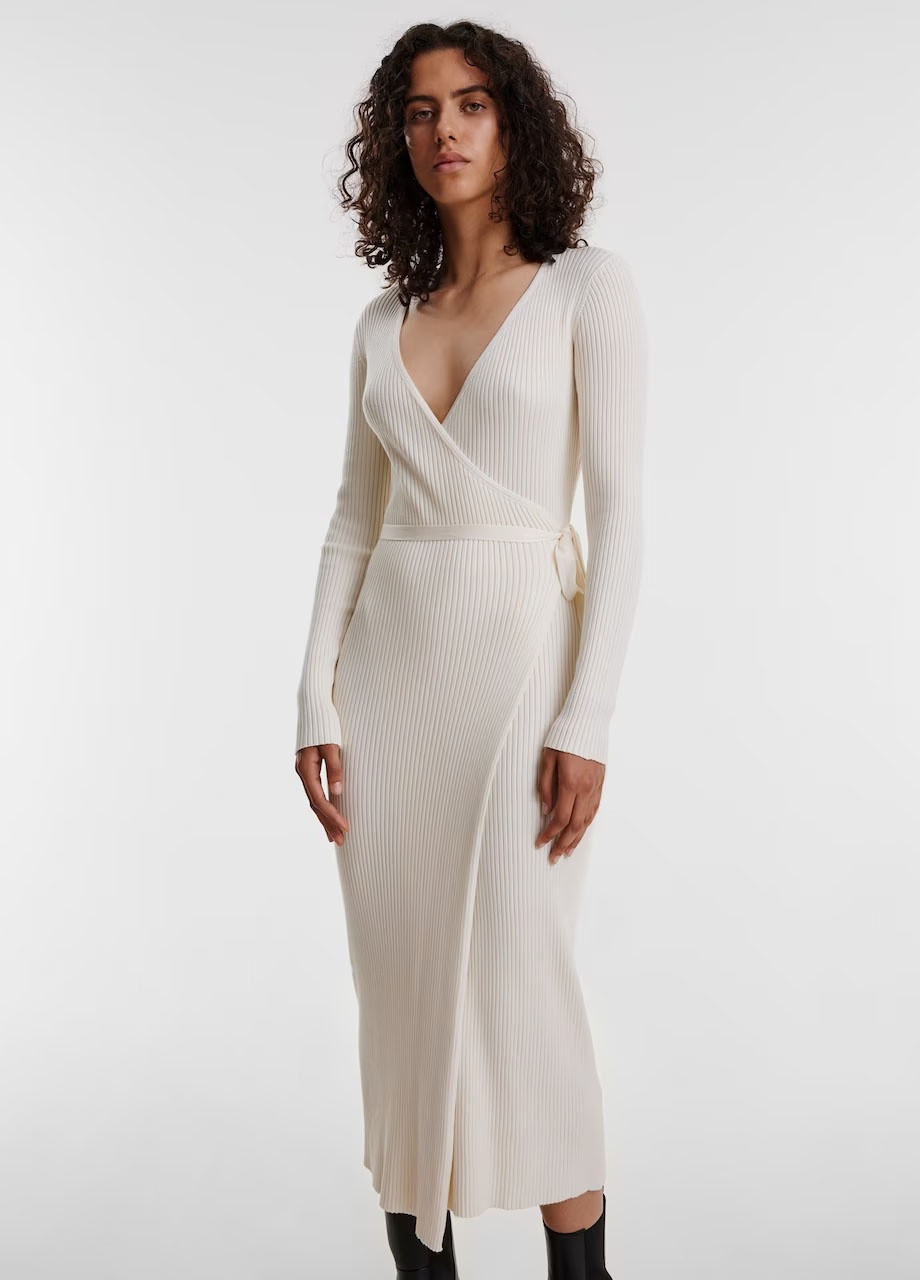 Бежева сукня Edited