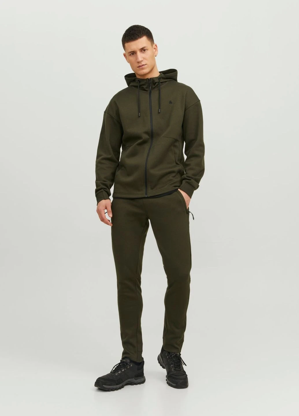 Хаки брюки Jack & Jones