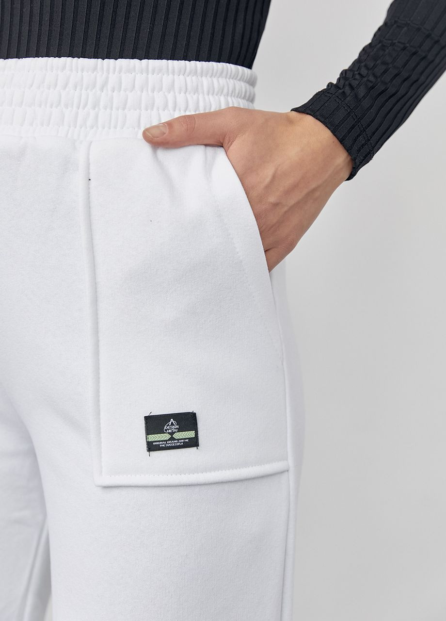 Трикотажные штаны на флисе с накладными карманами - молочный Lurex (266555794)