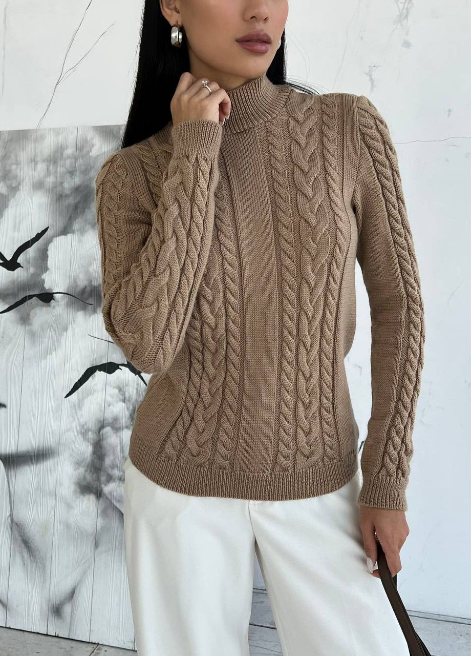 Жіночий в'язаний светр з візерунком коси колір кемел р.42/46 443570 New Trend (266901874)