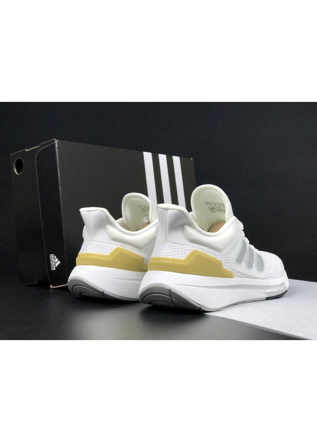 Белые всесезонные кроссовки, вьетнам adidas EQ21 Run