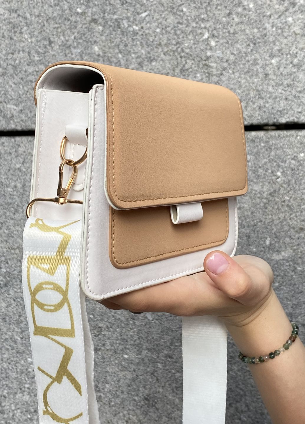 Жіноча класична сумка 6428 крос-боді замшева бежева No Brand (268981794)