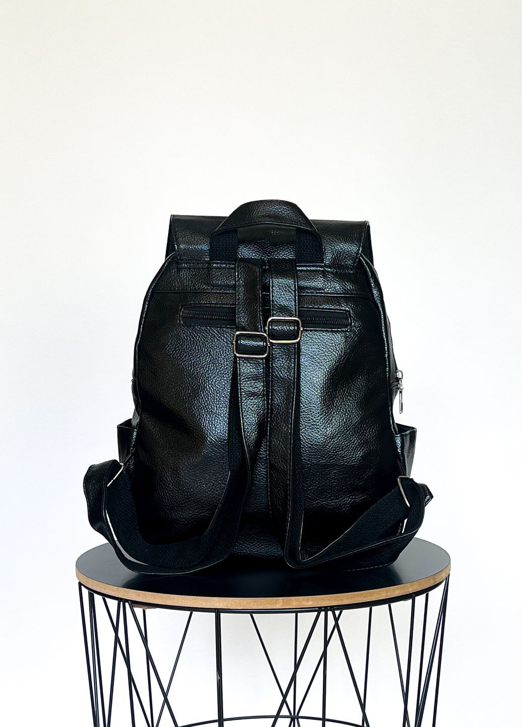 Жіночий рюкзак Cat чорний No Brand (272154615)