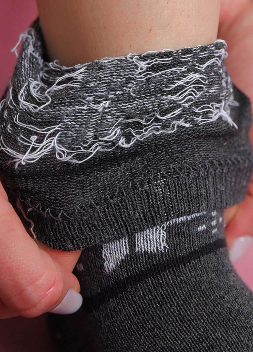 Шкарпетки жіночі з малюнком темно-сірого кольору розмір 36-40 Let's Shop (273176743)