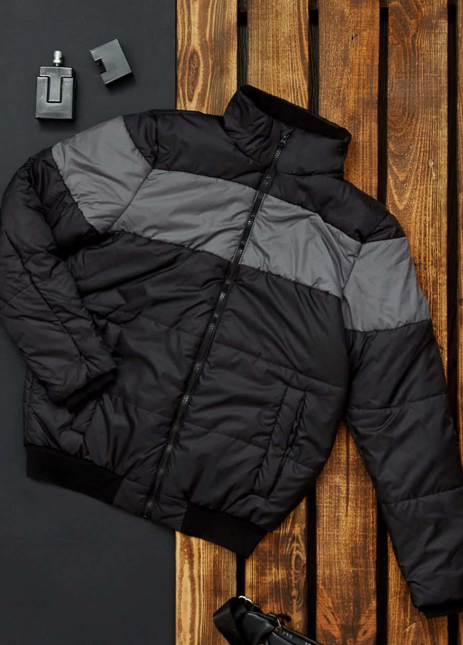 Черная стильная демисезонная куртка Vakko