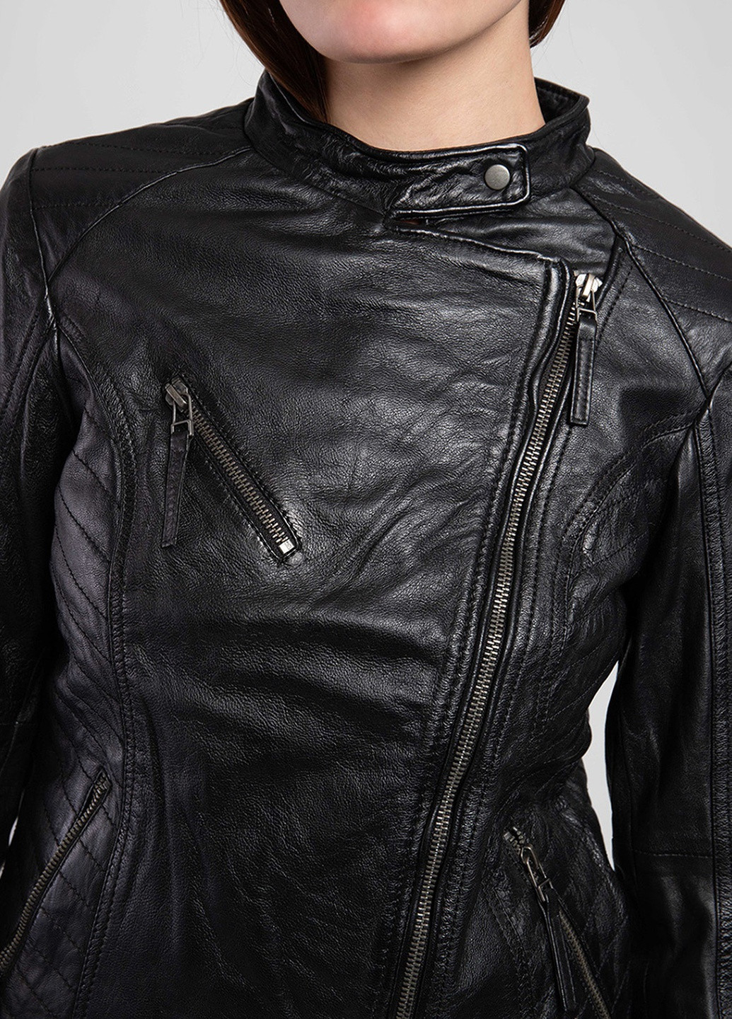 Чорна демісезонна куртка шкіряна AJC