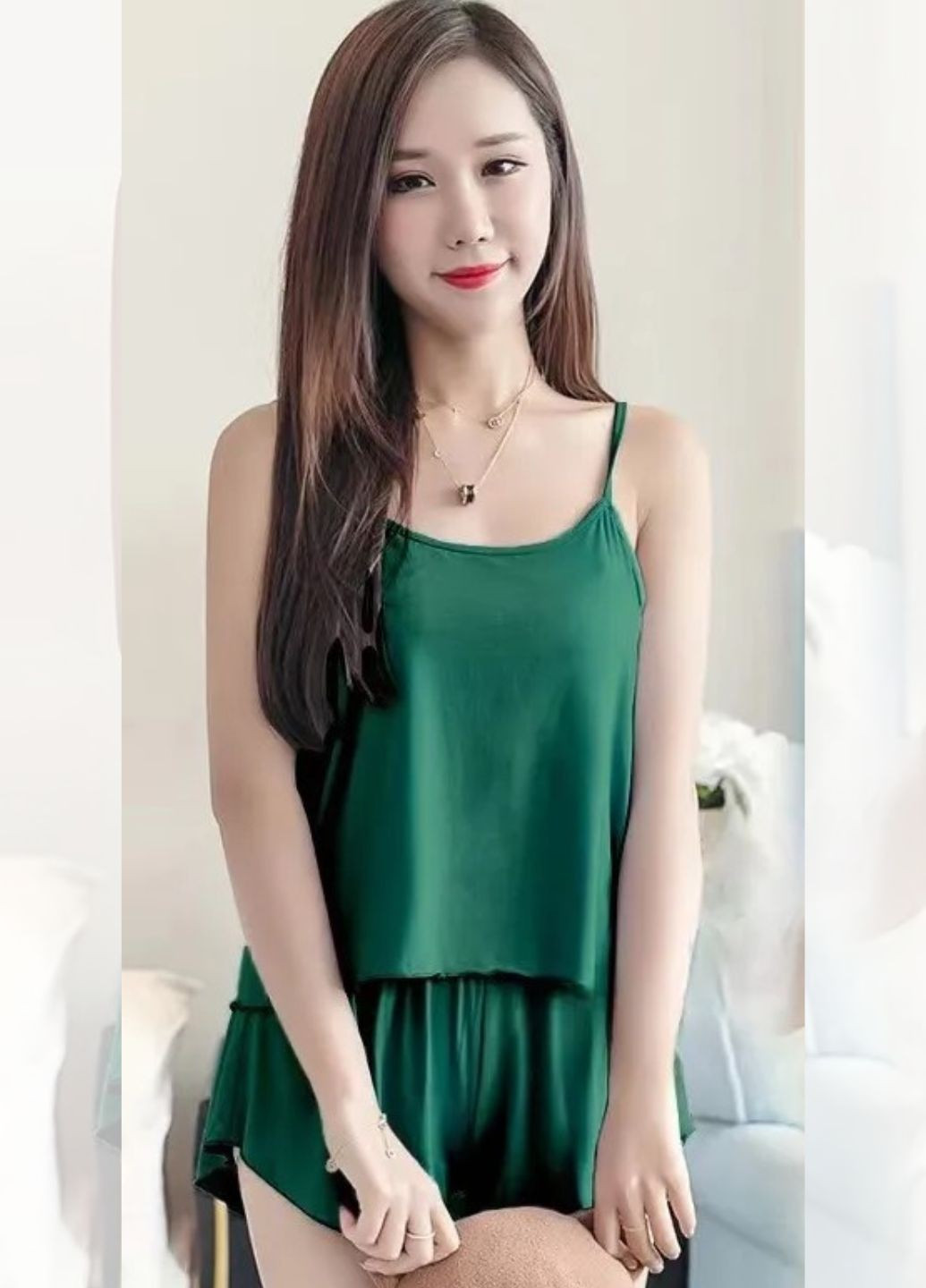 Зеленая всесезон женская легкая пижама из майки и шортиков майка + шорты No Brand