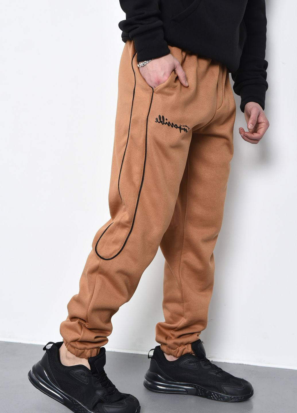 Спортивні штани чоловічі на флісі коричневого кольору Let's Shop (274375996)