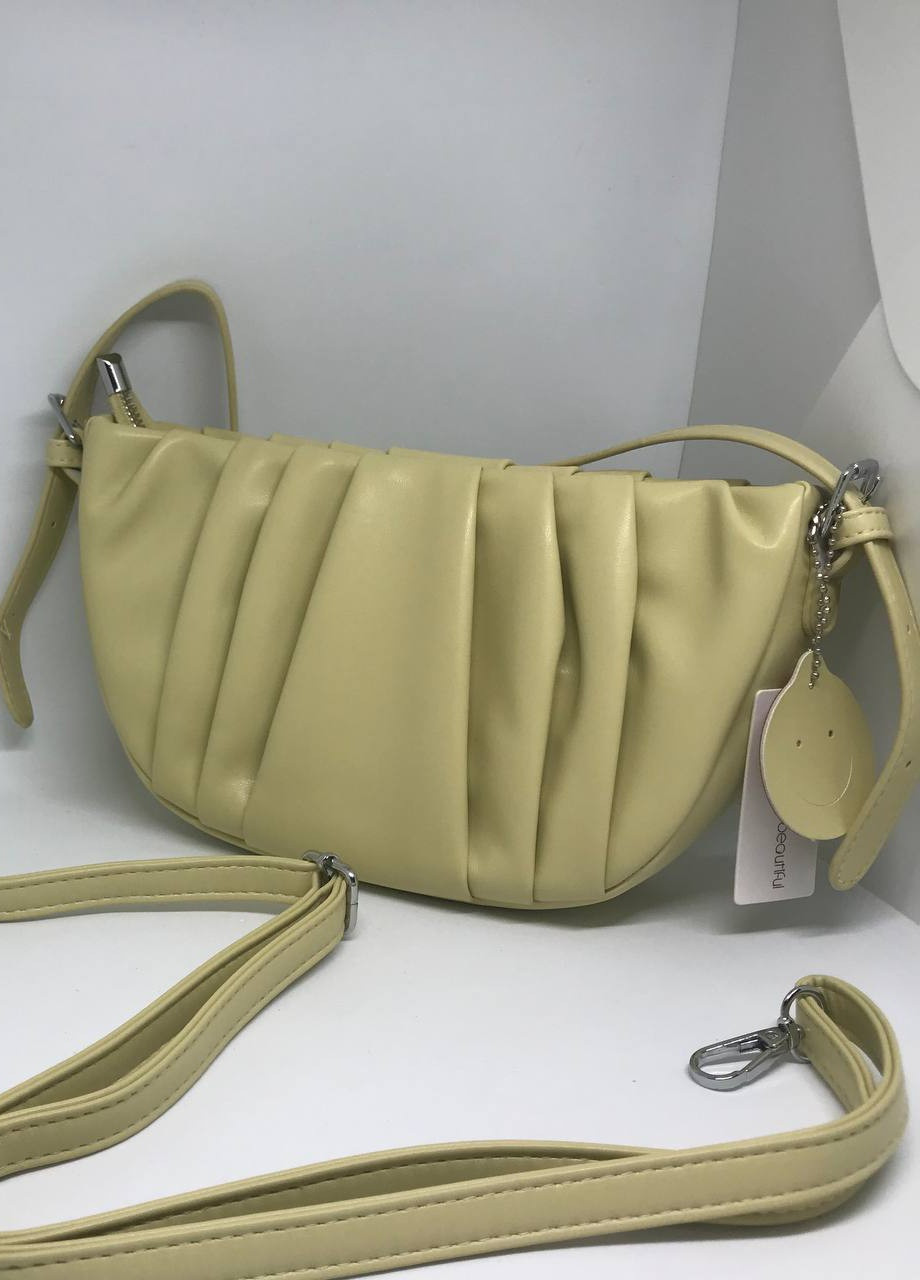 Жіноча сумочка колір темно-жовтий 436734 New Trend (259662870)