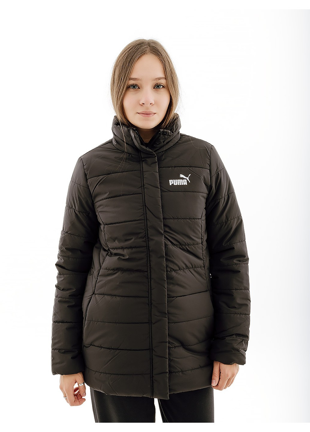 Чорна демісезонна куртка ess+ padded jacket Puma