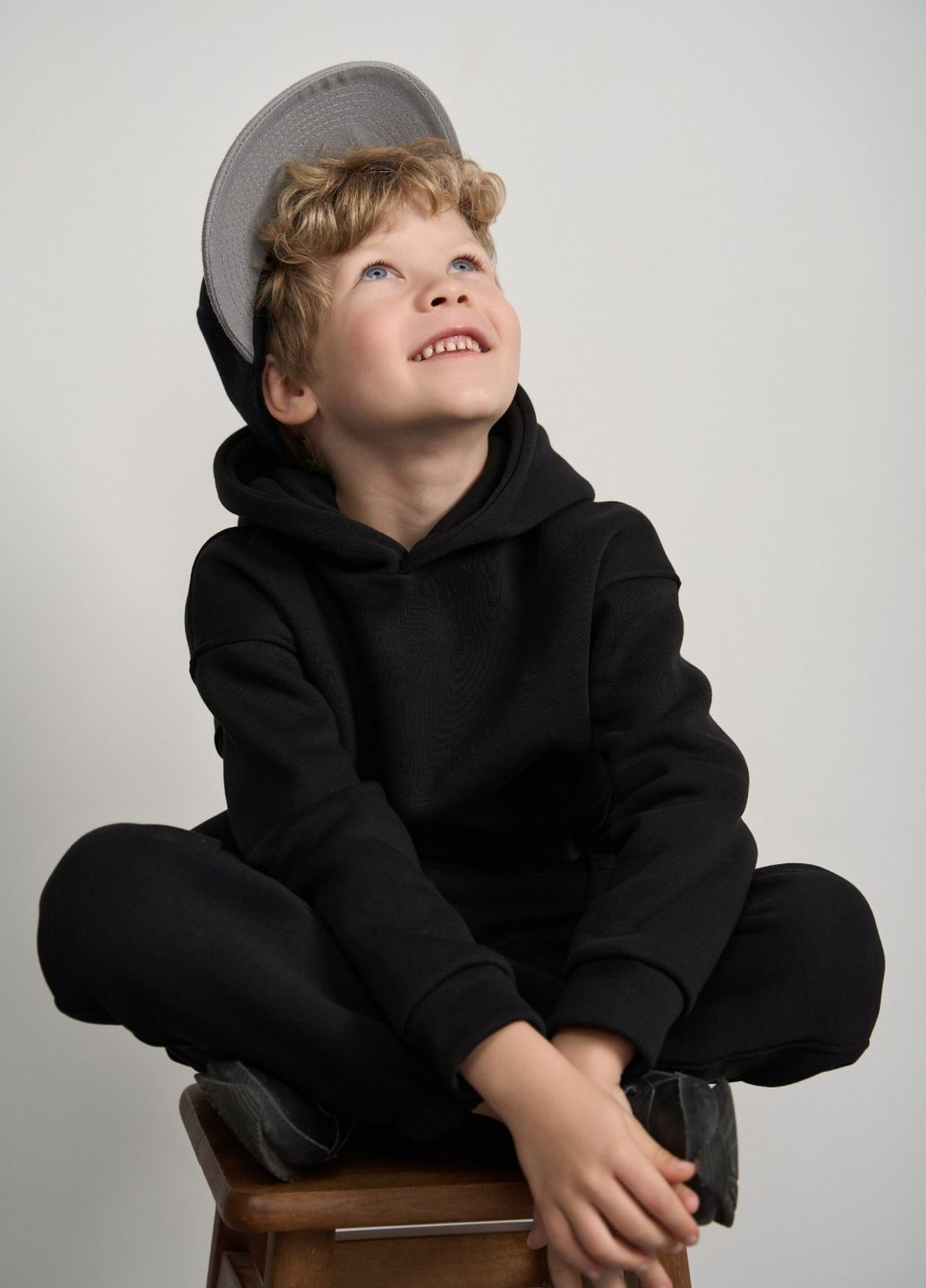 Дитячий спортивний костюм для хлопчика колір чорний р.110 444050 New Trend (266494164)