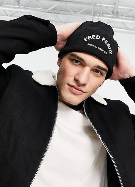Шапка унисекс Fred Perry arch branded beanie (268666842)