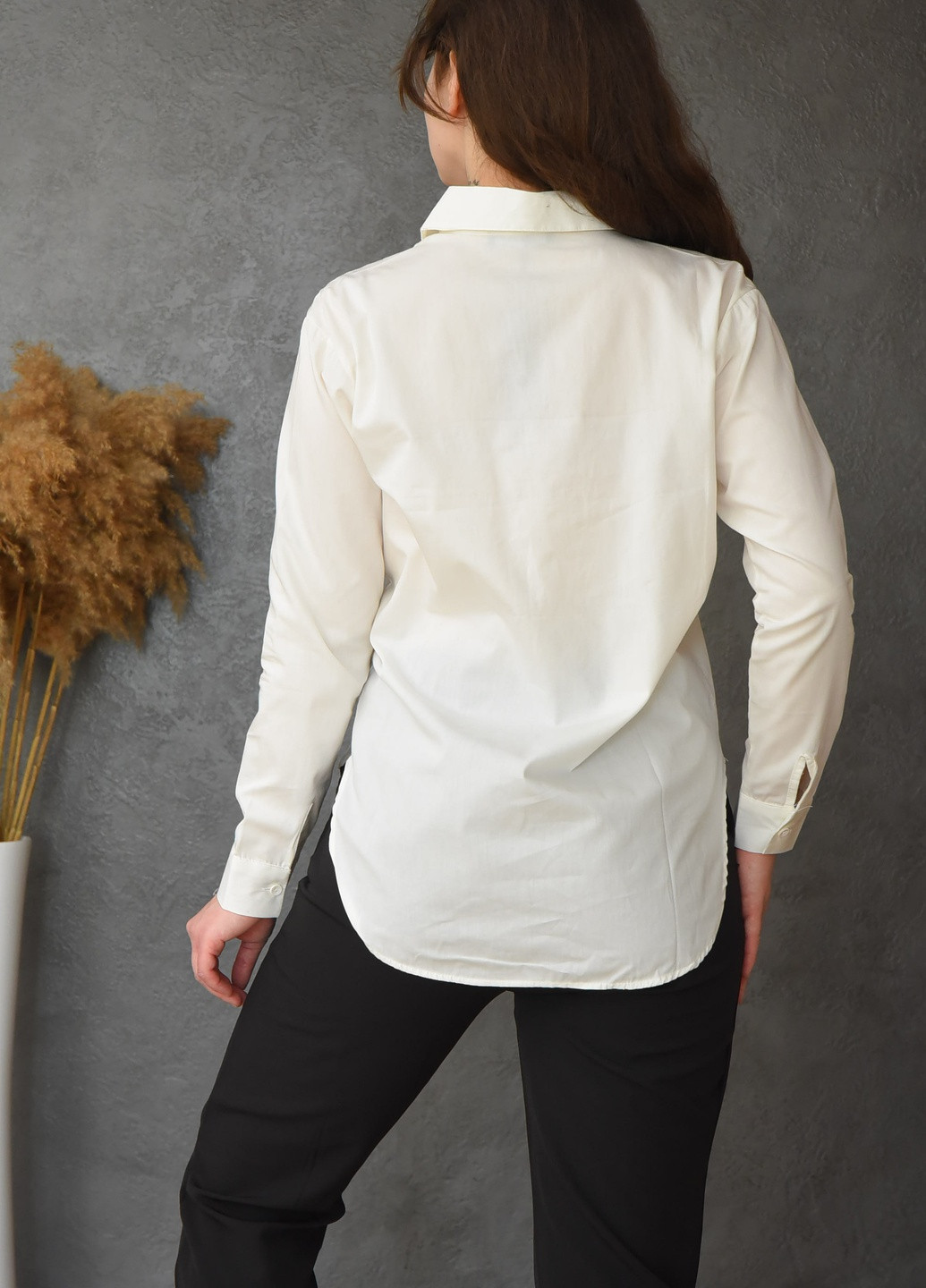 Сорочка жіноча з написом білого кольору Let's Shop (257609462)